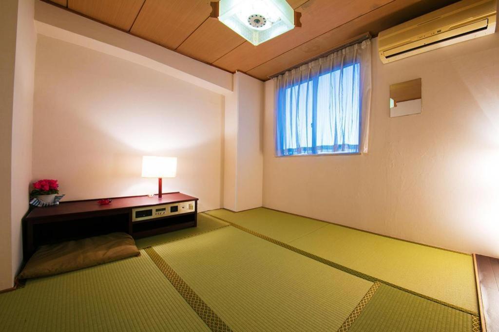 Hotel Town Honmachi Kōchi Buitenkant foto