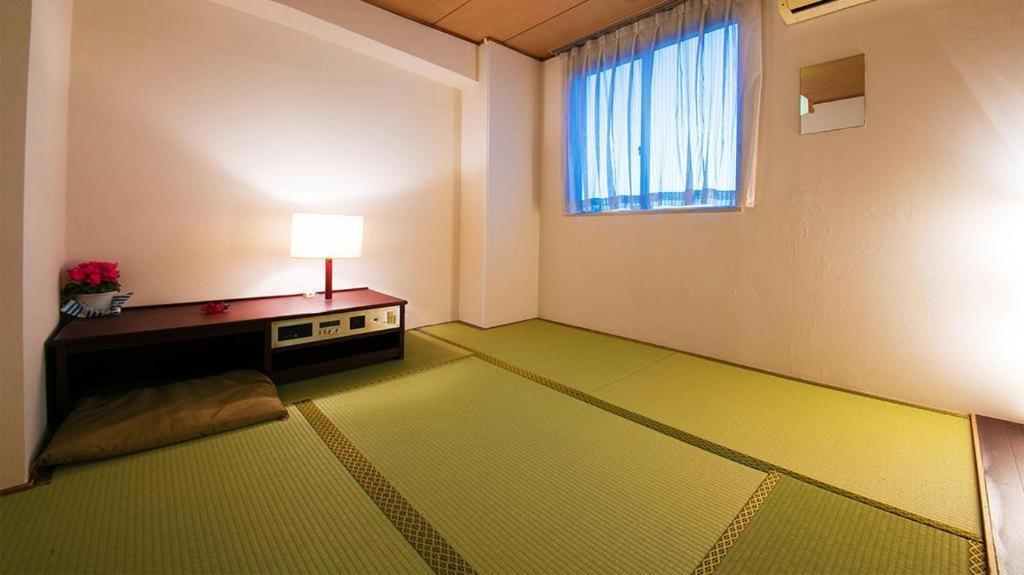 Hotel Town Honmachi Kōchi Buitenkant foto